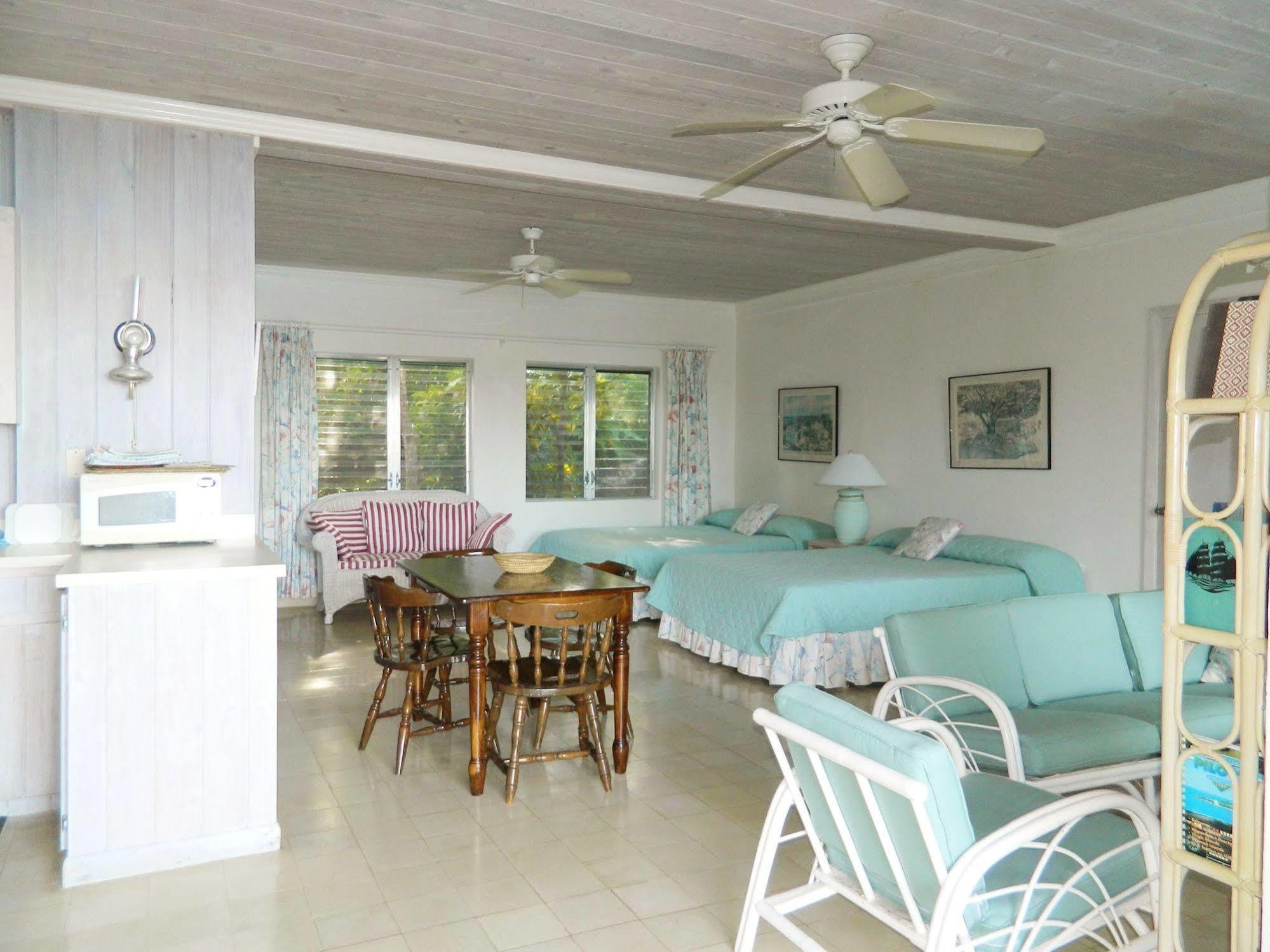 Hotel Regatta Point à George Town Extérieur photo