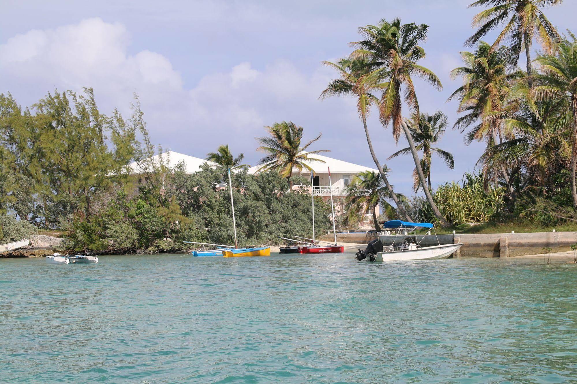 Hotel Regatta Point à George Town Extérieur photo